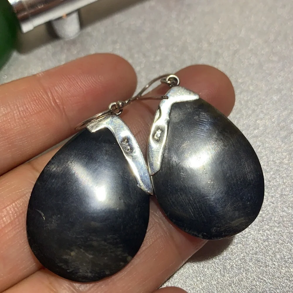 SAMUEL B. Silver Abalone 💧 Shaped Dangle Earrings